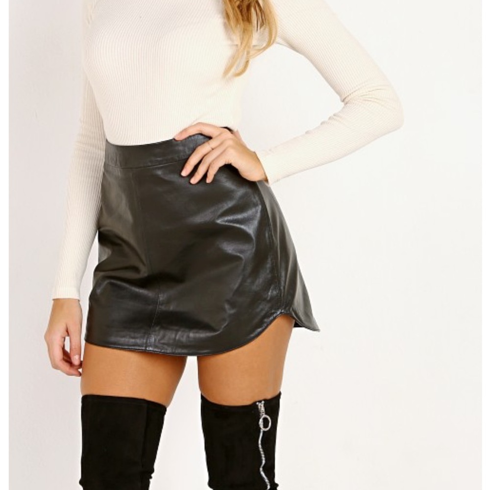 NWT Bb Dakota Conrad Laathar Shirttail Mini Skirt Black 0